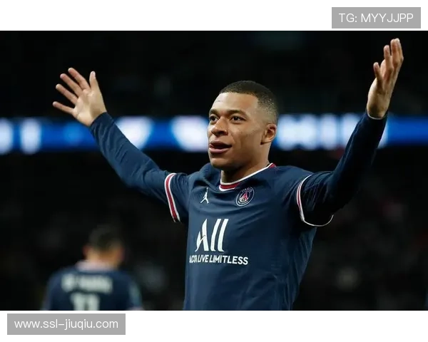 姆巴佩年薪7200万欧为法甲第30名球员20倍，薪资两极分化引发泡沫化担忧。